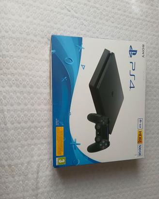 Playstation PS4  + 2 controller e 7 giochi