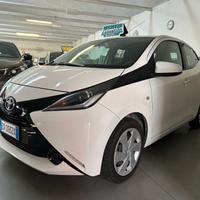 Toyota Aygo 1.0 VVT-i 69 CV 5 porte x-cool