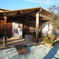 Azienda agricola con fabbricato rurale