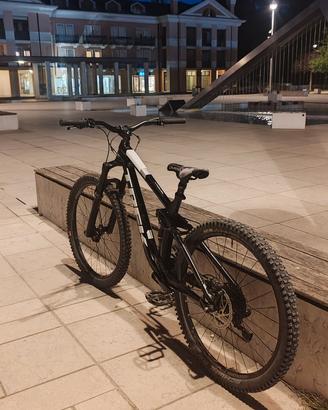 Trek remedy 8+accesori