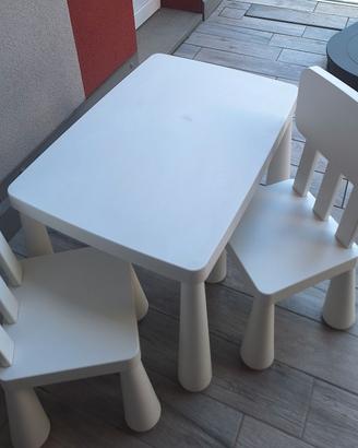 Set tavolo + 2 sedie Mammut per bambini