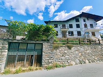 CASA SEMINDIPENDENTE A SAINT-PIERRE