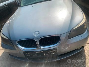 BMW SERIE 5 E60 PER RICAMBI