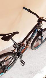 Bici MTB Canyon Strive CF 8.0 Race