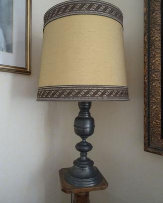 Grande lampada fusto in peltro