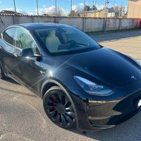 Tesla Model Y Performance Autopilot Avanzato