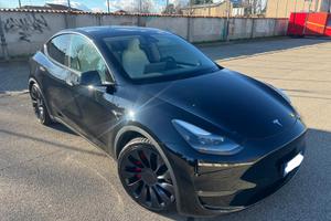 Tesla Model Y Performance Autopilot Avanzato