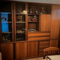 mobile soggiorno completo di tavolo e 5 sedie 