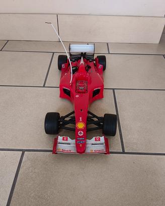 Ferrari F2004 Kyosho DeAgostini 1:8 Motore scoppio