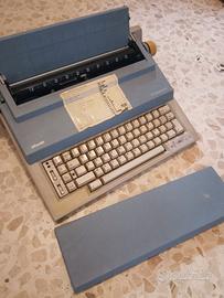 Macchina da scrivere, radio