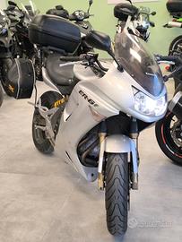 Kawasaki ER 6F TOTALMENTE FINANZIABILE