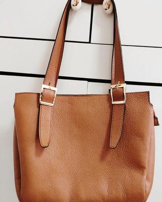 Borsa cuoio da donna Vera pelle firmata Melluso.