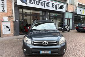 Toyota RAV 4 RAV4 2.2 D-4D 177 CV Luxury