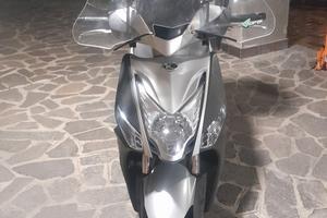 Scooter Kymco Agility 200i R16+
