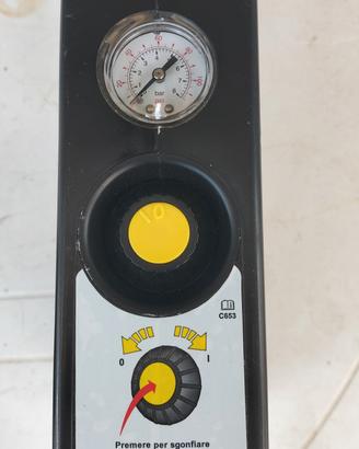 Compressore 12 volt per gonfiare ruote auto 
