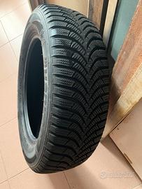 4 Pneumatici inv. Hankook Tire & Tech. 195/65 R15