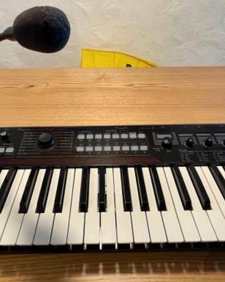 Korg R3 con vocoder