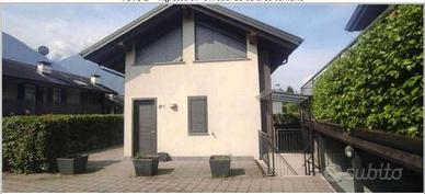 Immobile in asta di 105 m² con 2 locali e box auto