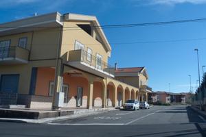 Riposto Via Mario Carbonaro 700 mq magazzino