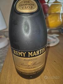 Bottiglia Vintage Cognac Remy Martin V.S.O.P.