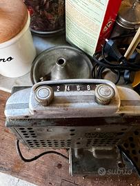 Radio vintage a valvole AUTOVOX
