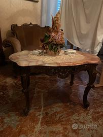 Tavolino vintage in stile barocco