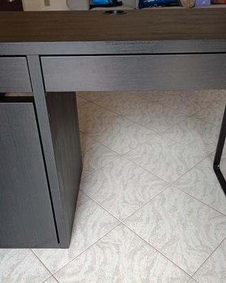 scrivania ikea