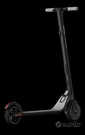 Monopattino ninebot