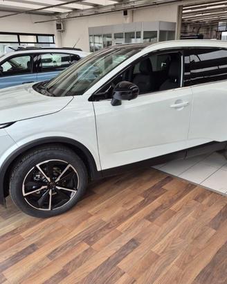 NISSAN Qashqai 1.3 MHEV 158 Tekna CVT