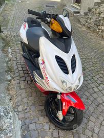 yamaha aerox 50