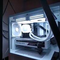 Intel i7 11700K + RTX 3070 (16GB Ram + 1TB Nvme) 