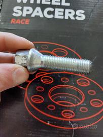 bulloni distanziali M14 x 1,5