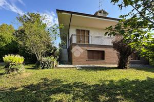 VILLA SINGOLA A ARENA PO