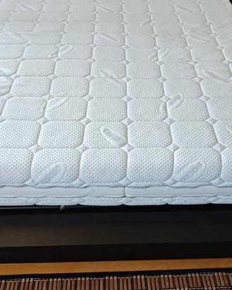 Materasso in memory foam e reti in doghe