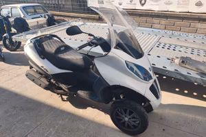 Piaggio MP3 400