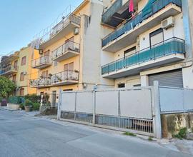 Via Altofonte/Sambucia mq 125 con Terrazzo