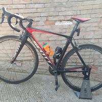 bicicletta da corsa Scott foil 20 
