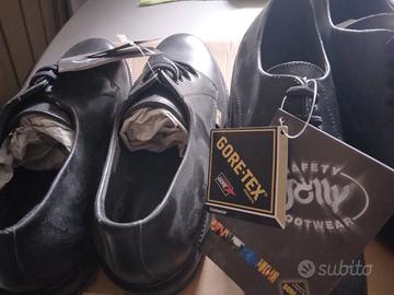 Scarpe nuove in cuoio. Misura 40