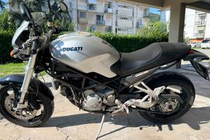 Ducati Monster S2R 1000