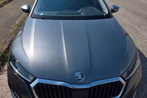 skoda octavia plug-in hybrid wagon 2023. 40.000 km