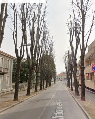 Open space a Seveso con posto auto