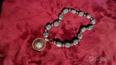 COLLANA IN ARGENTO E VERE PIETRE.