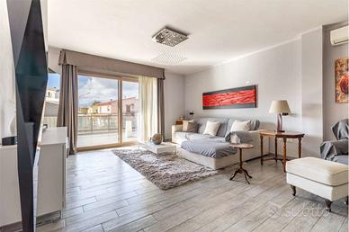 Spazioso trilocale al primo piano