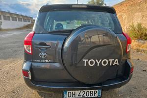 Toyota rav 4 2.2 d4d