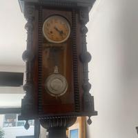 Orologio a pendolo antico
