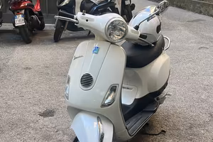 Vespa 50 LX