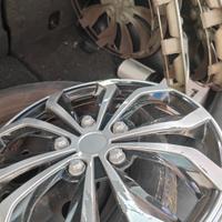 gomme da neve usate con cerchi in ferro da 16
