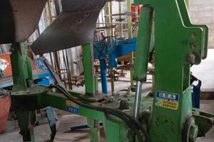 Aratro, olio, tubi , barra diserbo, sedile