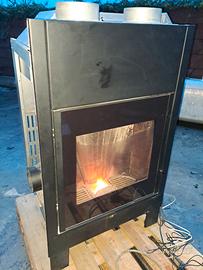 Camino stufa a pellet  MONTEGRAPPA canalizzabile