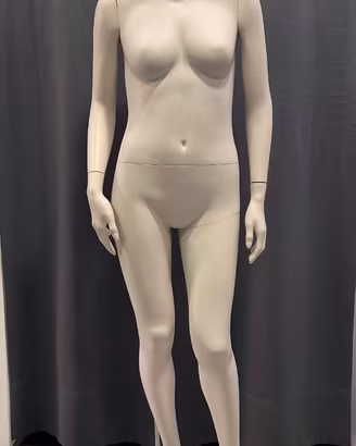 MANICHINI DONNA TAGLIE COMODE